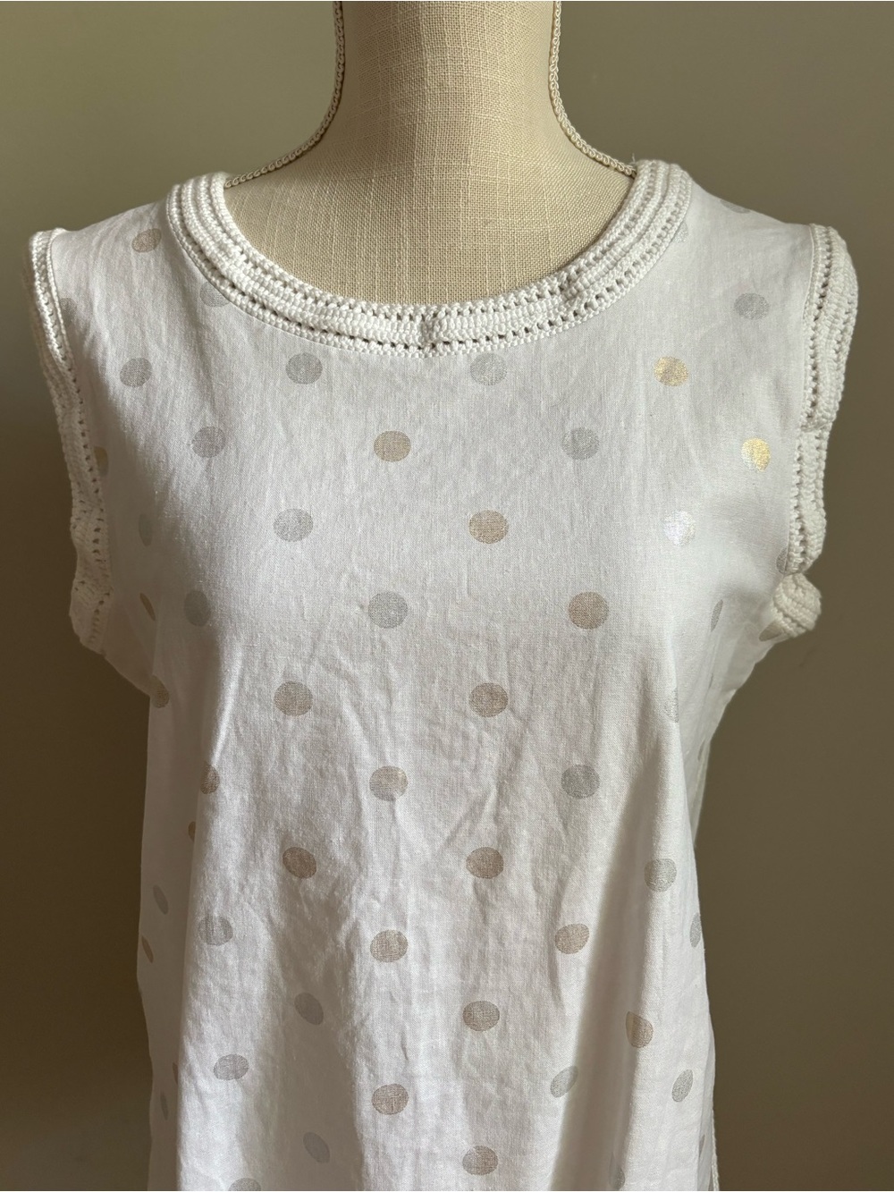 White Polka Dot Sleeveless Tank Top Gold & Silver Dot Accents - Picture 2 of 8
